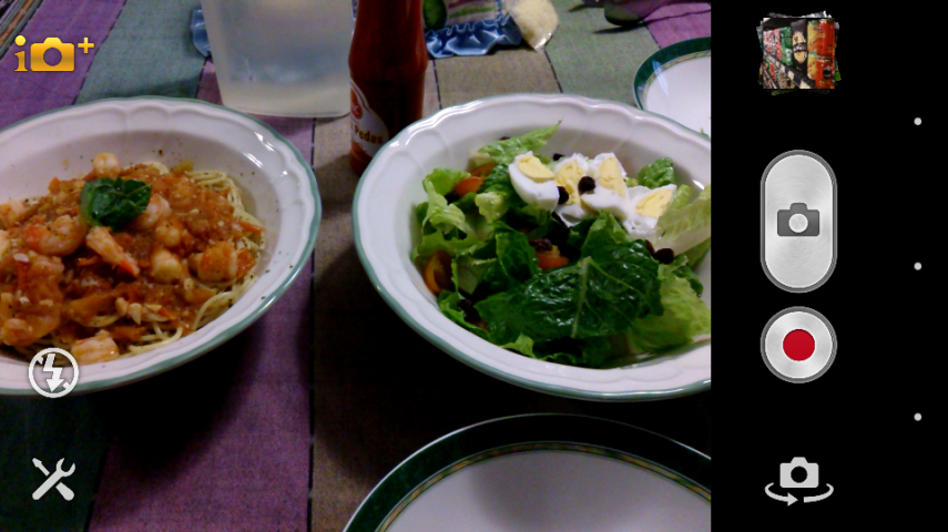 Logo kiri atas menunjukkan sedang mode Intelligent Auto