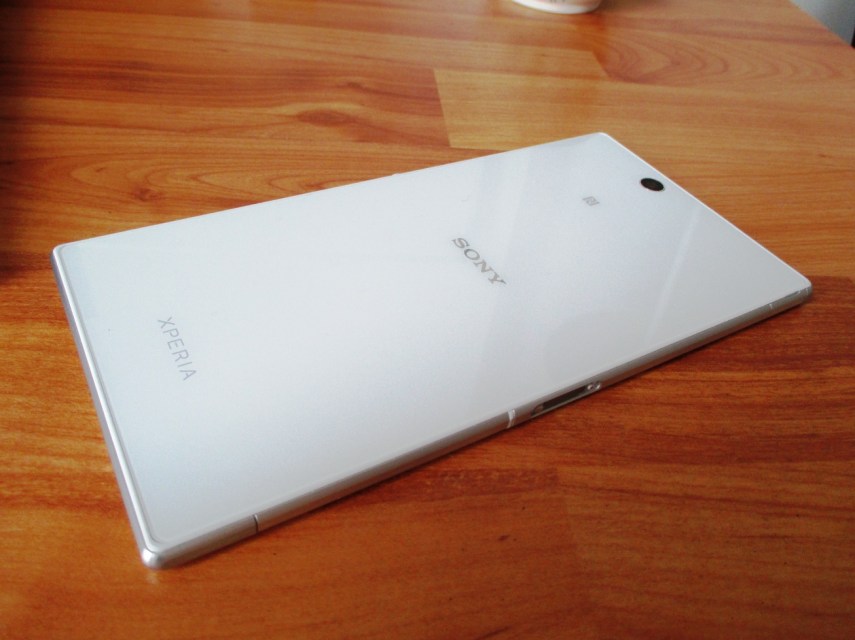 Punggung yang putih mulus, gak tega dikerokin