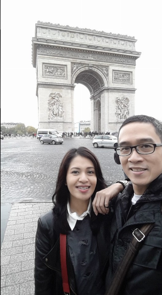 Selfie dulu sebelum menyeberang