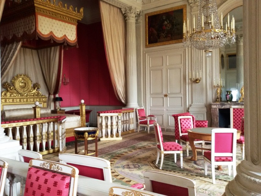 Sisi lain kamar ratu di rumah musim panas