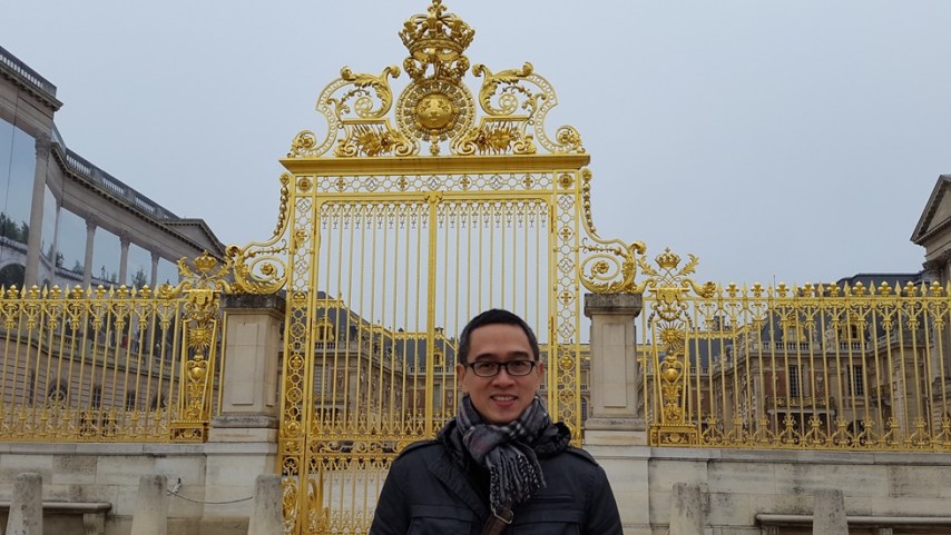 Gerbang depan Versailles Palace