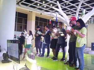 Indoor dengan cahaya cukup